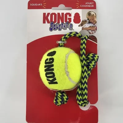 KONG SQUEAKAIR PELOTA CON CUERDA