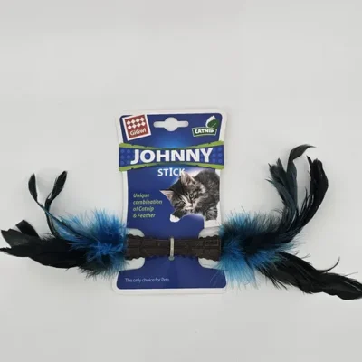 GIGWI JOHNNY STICK CATNIP CON PLUMAS